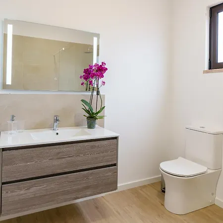 Michaels View - Calheta Апартаменты *