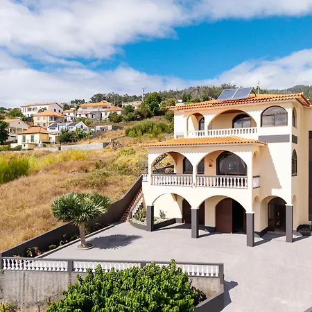 Michaels View - Calheta Apartment *