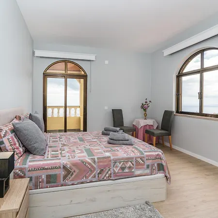 Apartment Michaels View - Calheta