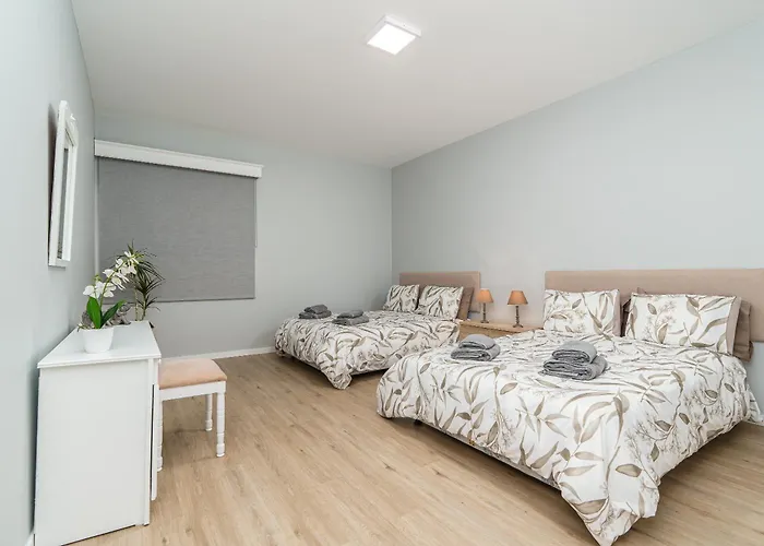 Michaels View - Calheta 公寓